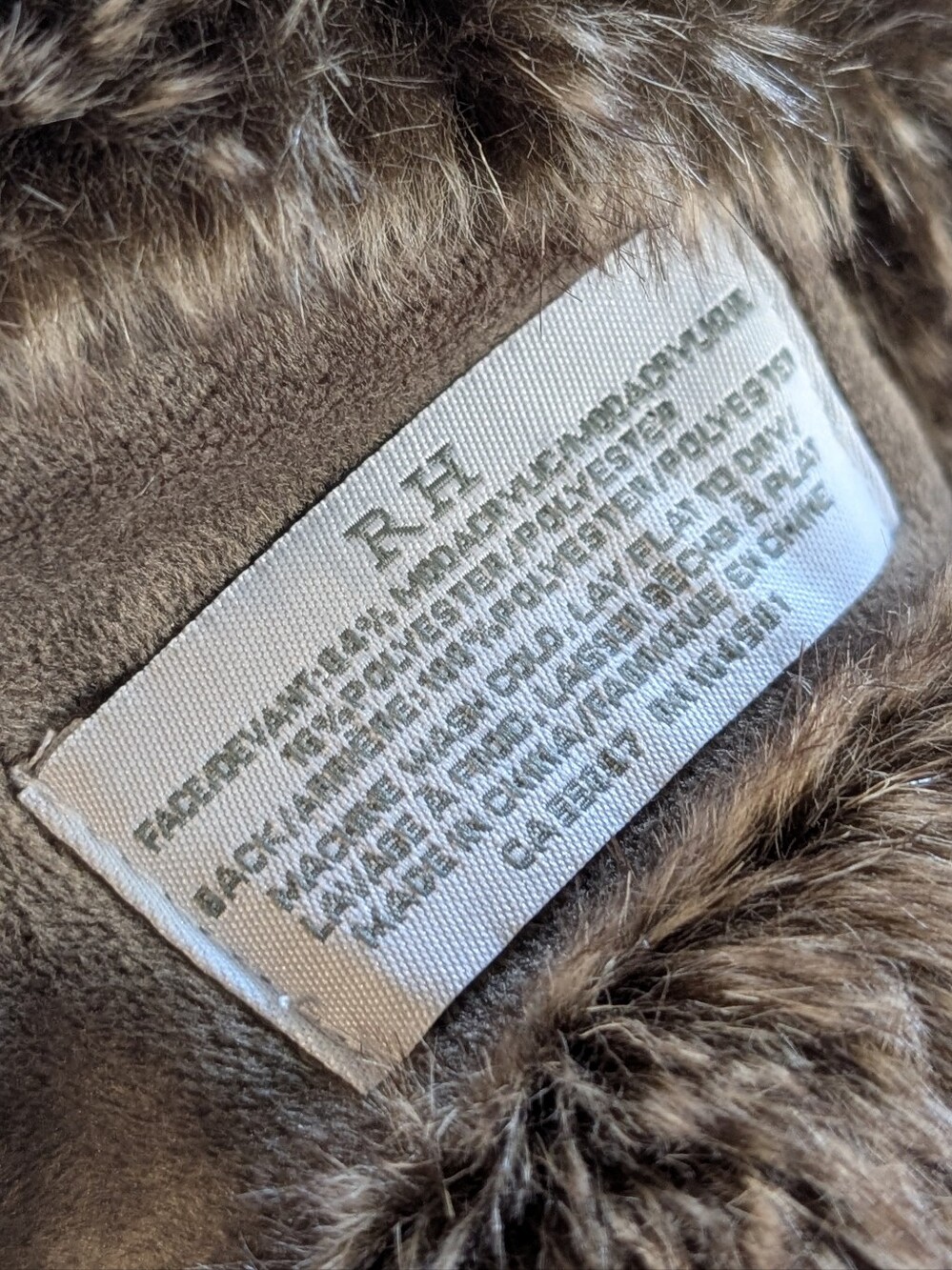 Restoration Hardware Faux Fur Scarf - Quiet Luxury Rustic Elegance Fall 26 - Picture 3 of 4